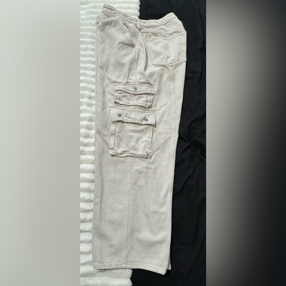 Abercrombie & Fitch Women Cream Curve Love Cotton Cargo
Pants Size 33/16L27Long - Picture 3 of 11
